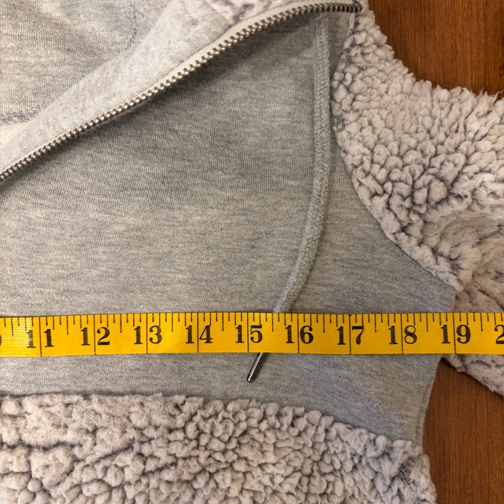 Altar'd State S Gray and Cream Sherpa Hoodie With Front Pocket Quarter Zip - Picture 9 of 9